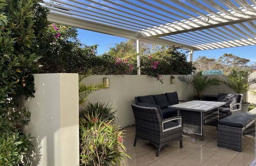 Connellys Marsh House | Beach Front Beach House Retreat