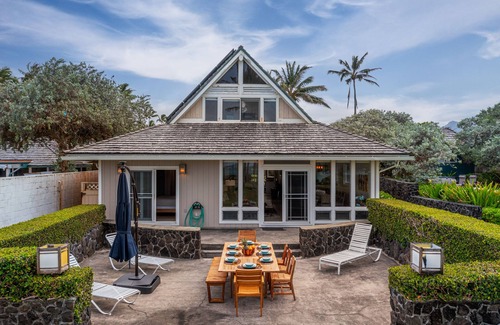 Kalama Tract House | Beach Front Kailua - Special Rates for Select Dates - Book Now Online!