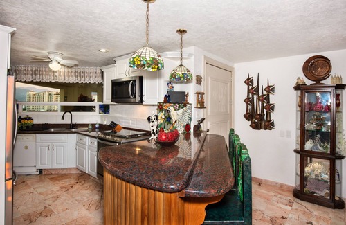 Marina Vallarta Condo | Beach Front Luxury at the Bay View Grand - Location! Location! Location!