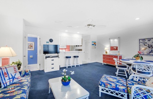 Fort Bay Condo | ☀️Beach Front-Pool + HotTub-Latitude 29 #10☀️