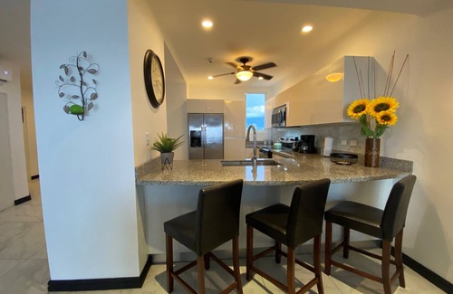 Barrio Los Faroles Condo | Beach Front - Spectacular Ocean Views!