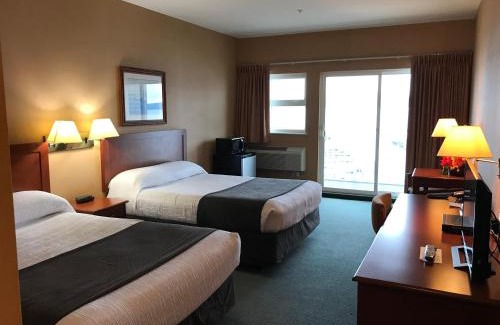 Powell River Resort | Beach Gardens Resort and Marina