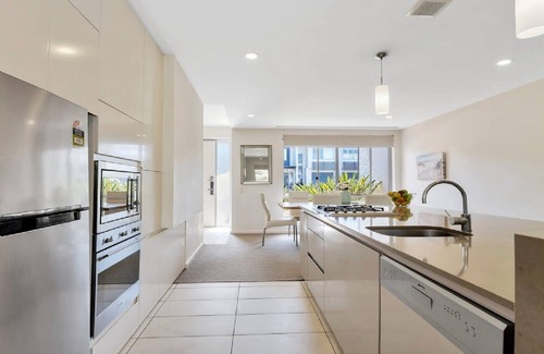 Magenta Shores House | Beach, Golf, Day Spa & Poolside Luxury
