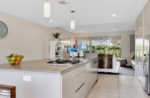 Magenta Shores House | Beach, Golf, Day Spa & Poolside Luxury