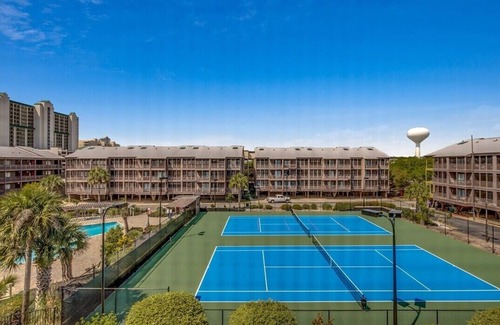 Ash Condo | Beach Hall Pass Getaway - North Myrtle Beach