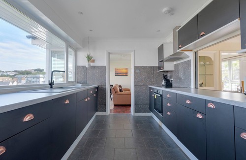 Polzeath House | BEACH HAVEN, pet friendly, country holiday cottage in Polzeath