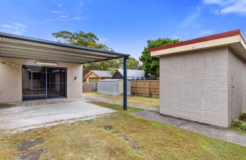 Hawks Nest House | Beach Heaven holiday