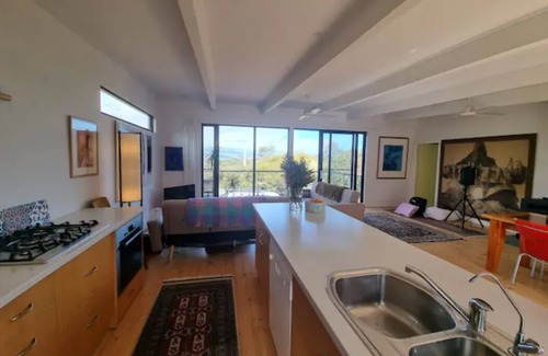 Aldinga Beach Apartment | Beach Hideaway with stunning view