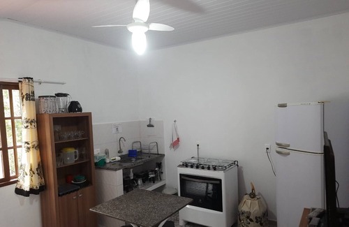 Camburi House | Beach house in Camburí - Natural pool with balcony and barbecue!