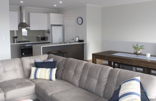 Port Noarlunga South House | Beach House Serenity - family friendly, beautiful ocean views, NO PARTIES