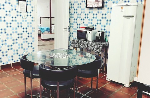 Jardim Centenario House | BEACH HOUSE 1 Guarujá Beach House 180 meters from the Sea