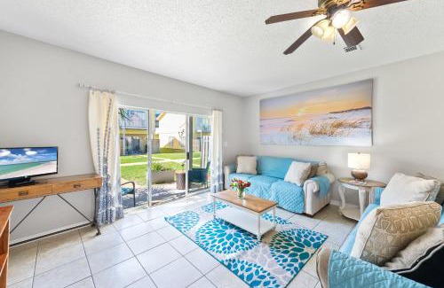Miramar Beach House | Beach House 5min walk to beach, pool, close to shops and activities