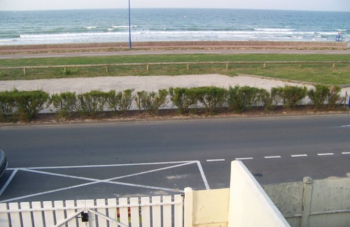 Ouistreham Cottage | BEACH HOUSE AT THE SEA FRONT