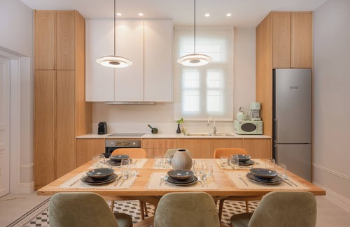 Agia Villa | Beach House close to city center, old port and old town of Chania. Pet-Friendly!