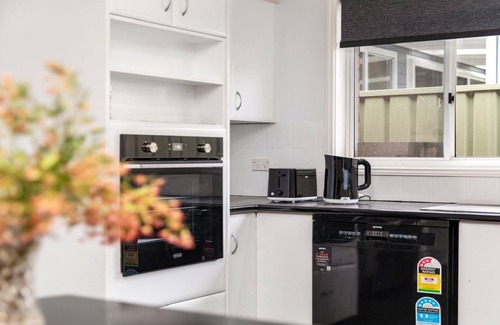 Ettalong Beach House | Beach House @ Ettalong - Pet Friendly