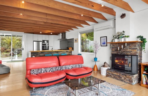 Separation Creek House | Beach House - Just steps from the beach