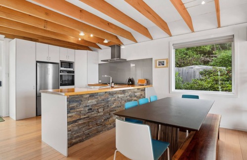Separation Creek House | Beach House - Just steps from the beach