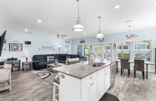 Riviera Beach House | Beach House - Lazee Daze by PHG