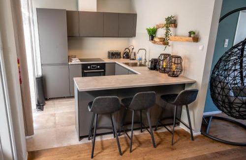 De Koog Villa | Beach House Makai - family house with Finnish Sauna, 2 bathrooms and only minutes from the Beach