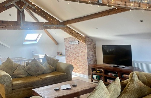 Birkdale Apartment | Beach House - Penthouse Apartment