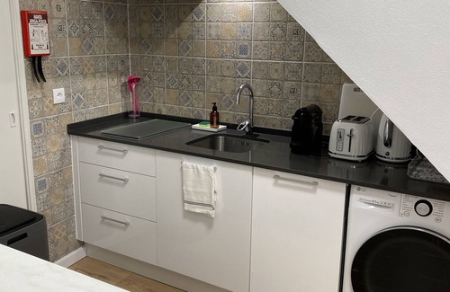 Albufeira Old Town House | ★ Beach House ★ Private Rooftop with Ocean View ★ AC
