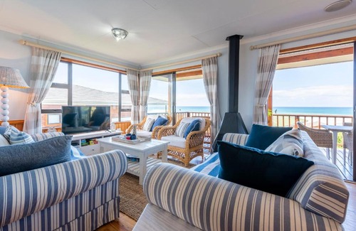 Bothastrand House | Beach House - Stunning Sea Views - Beach 3 min Walk