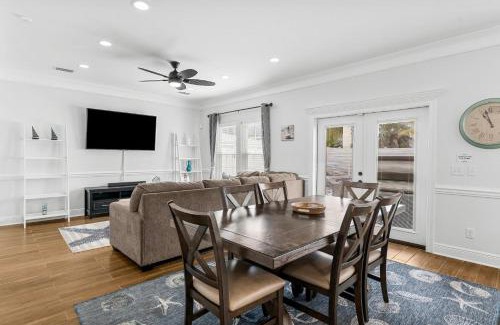 Holiday Beach House | Beach House - Sunset Escape by Panhandle Getaways