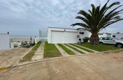 Cerro Azul House | Beach House with Pool