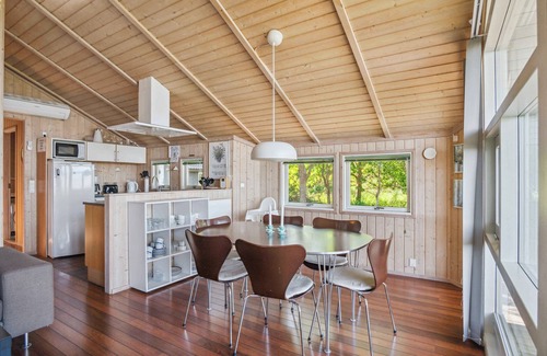 Sklskr House | Beach house with sea view of the Great Belt