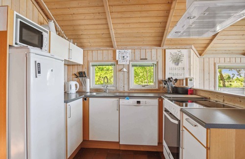Sklskr House | Beach house with sea view of the Great Belt