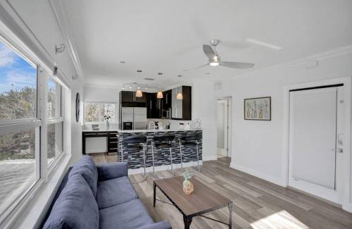 Hendricks and Venice Isles Apartment | Beach Isles Modern 1BR Apartment in Fort Lauderdale