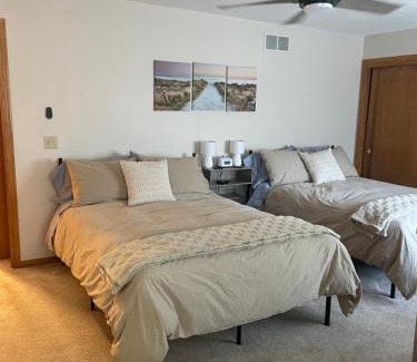 Downtown Kenosha Apartment | Beach Lake Michigan King Bed Pet Friendly