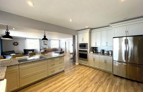 Long Point Cottage | "Beach Lodge" Cottage