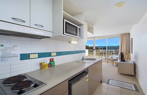 Ettalong Beach House | BEACH LURE - ETTALONG BEACH RESORT
