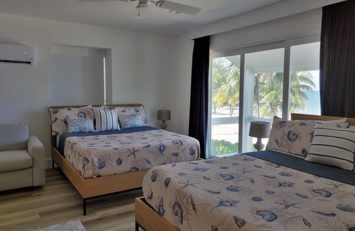 Rum Point Condo | "Beach Pad" 3bed/3bath Villa, on the beach Cayman Kai / Rum Point