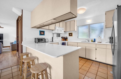 Waimanalo Beach House | Beach Paradise Hawaiian Vacation Home: 300 feet From White Sand Beach, A/C