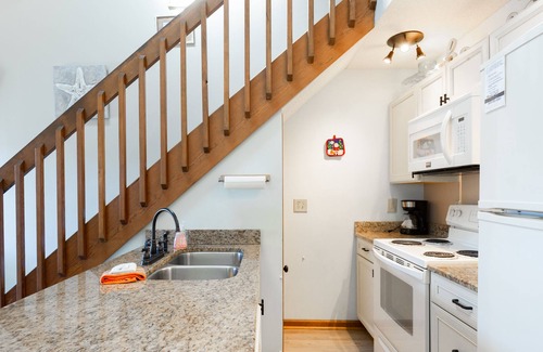 Garden City Condo | Beach Penthouse + Ocean View Balcony + 2nd floor loft at the Sandy Shores II