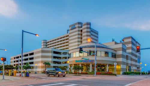Northeast Virginia Beach Resort | Beach Quarters Resort