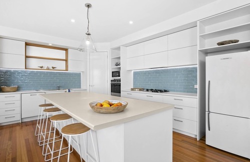 Barwon Heads House | Beach, River, Golf, Shops.all within easy reach!