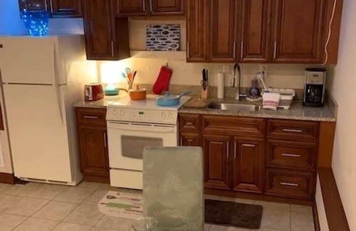 Cottage Line Condo | Beach Side HideAway (1-Bedroom Condo) - Pets Allowed by RedAwning