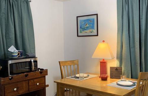 Cottage Line Apartment | Beach Side Studio #2 Apts by RedAwning