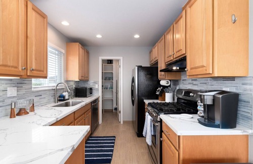 Oceano House | Beach Street Retreat | Sleeps 9 | Game Room