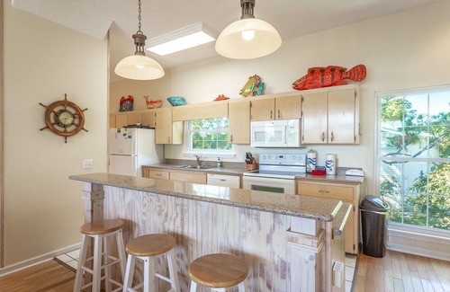 Plantation House | Beach Thyme Secluded with Pool and Hot Tub!