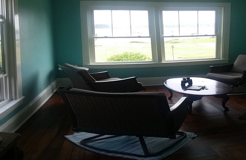 Jonesport House | Beach Victorian Bluff!
