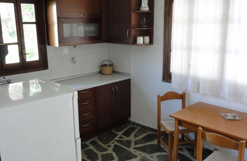 Agios Andreas Villa | Beach Villa. Direct sea access, family friendly, lg veranda, garden, in village.