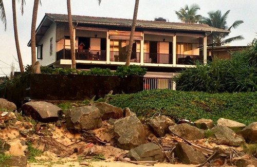 Hikkaduwa Villa | Beach Villa Yin near Hikkaduwa, with Pool and Cook - Semi-detached House
