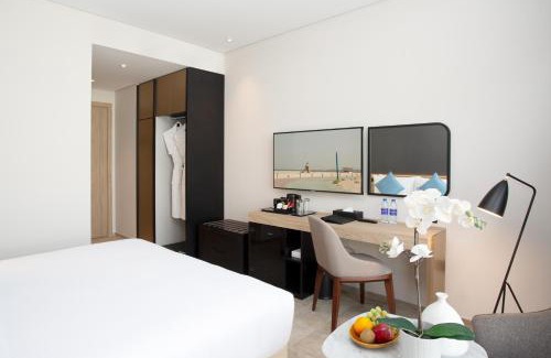 Umm Suqeim 1 Hotel | Beach Walk Hotel Jumeirah