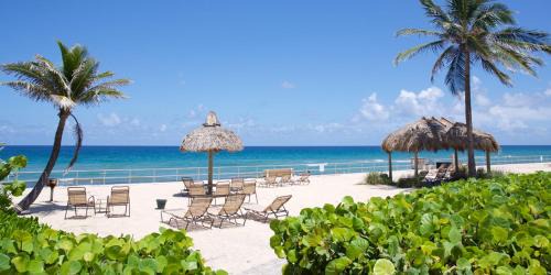 Hillsboro Beach House | Beach & Waterway RFV Resort BB