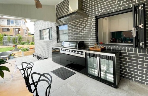 Portarlington House | Beach, Wine, Golf. Perfect