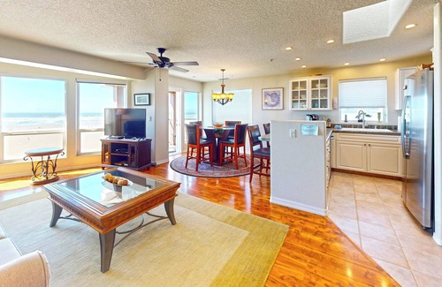 Seaside Condo | Beachcomber at Seaside Beach